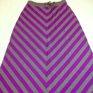 Old Navy Maxi Skirt Size M/L